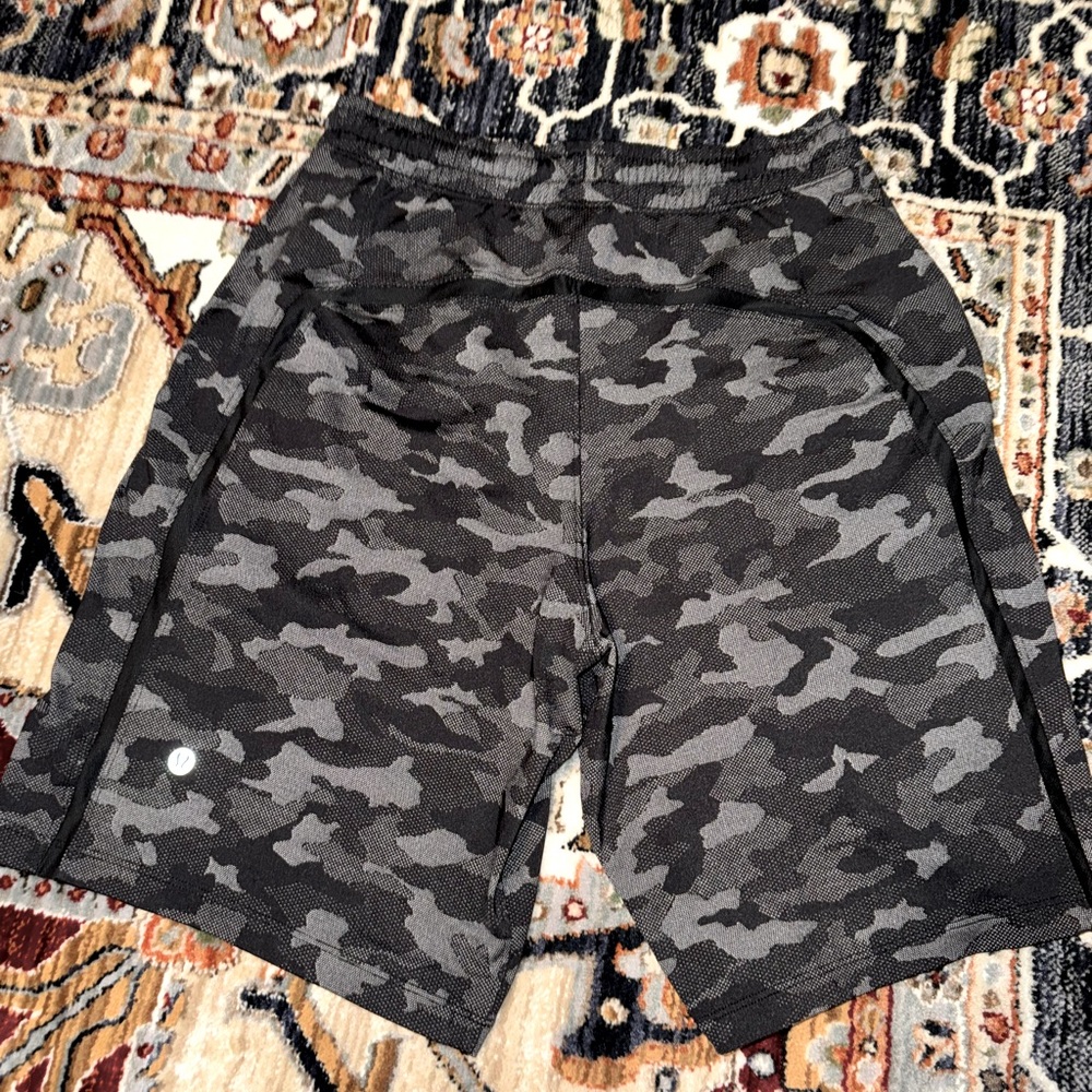 Men’s Lululemon Surge Liner-less Short 6”